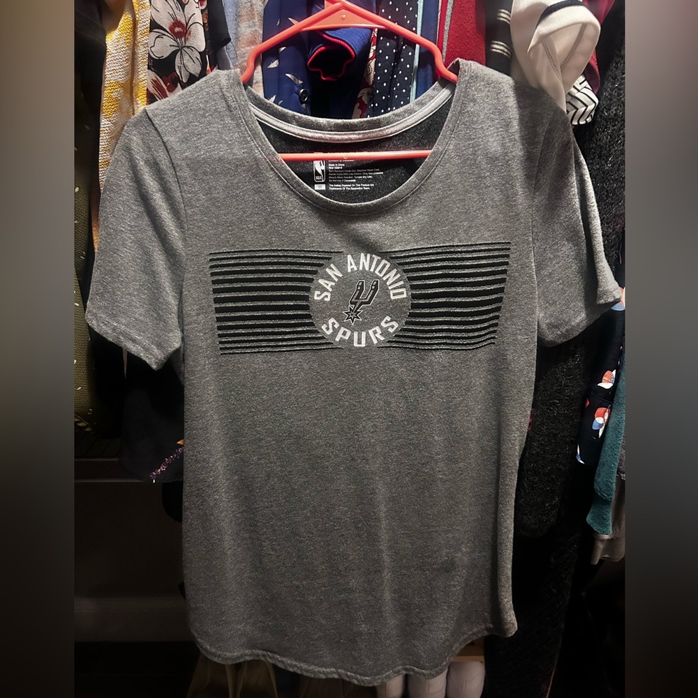NBA San Antonio Spurs Gray Short Sleeve Tee